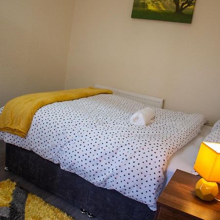Royale Green View House- Free Parking, Wifi, Perfect For Contractors And Holiday Νορθάμπτον Εξωτερικό φωτογραφία
