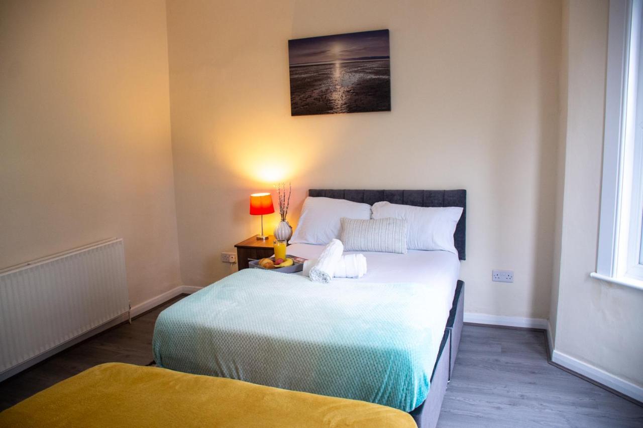 Royale Green View House- Free Parking, Wifi, Perfect For Contractors And Holiday Νορθάμπτον Εξωτερικό φωτογραφία