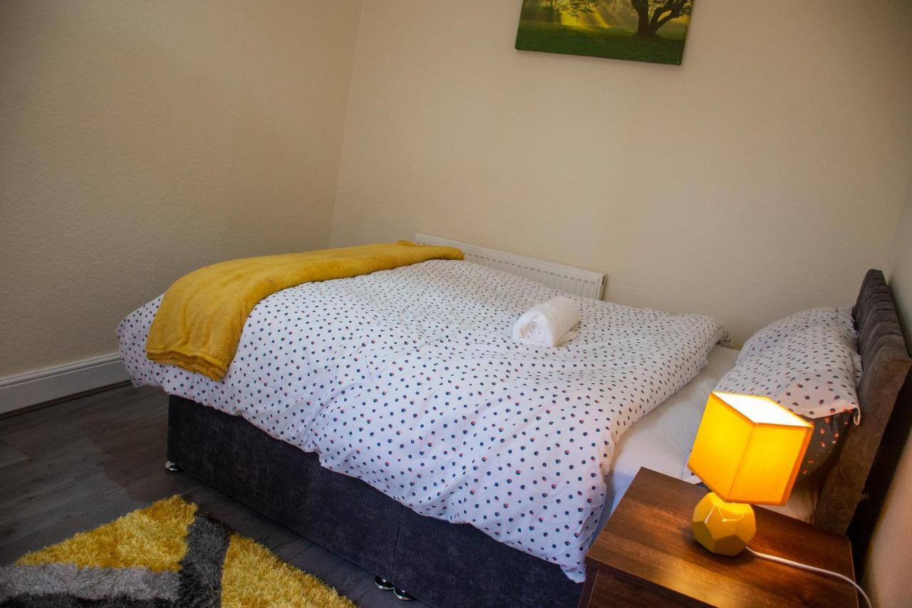 Royale Green View House- Free Parking, Wifi, Perfect For Contractors And Holiday Νορθάμπτον Εξωτερικό φωτογραφία