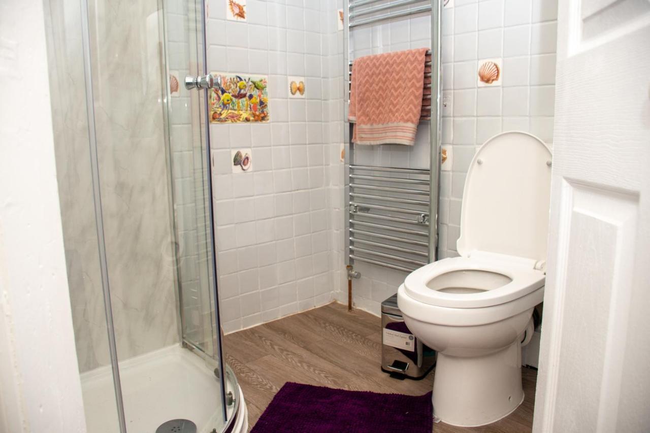 Royale Green View House- Free Parking, Wifi, Perfect For Contractors And Holiday Νορθάμπτον Εξωτερικό φωτογραφία