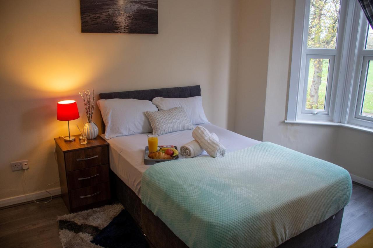 Royale Green View House- Free Parking, Wifi, Perfect For Contractors And Holiday Νορθάμπτον Εξωτερικό φωτογραφία