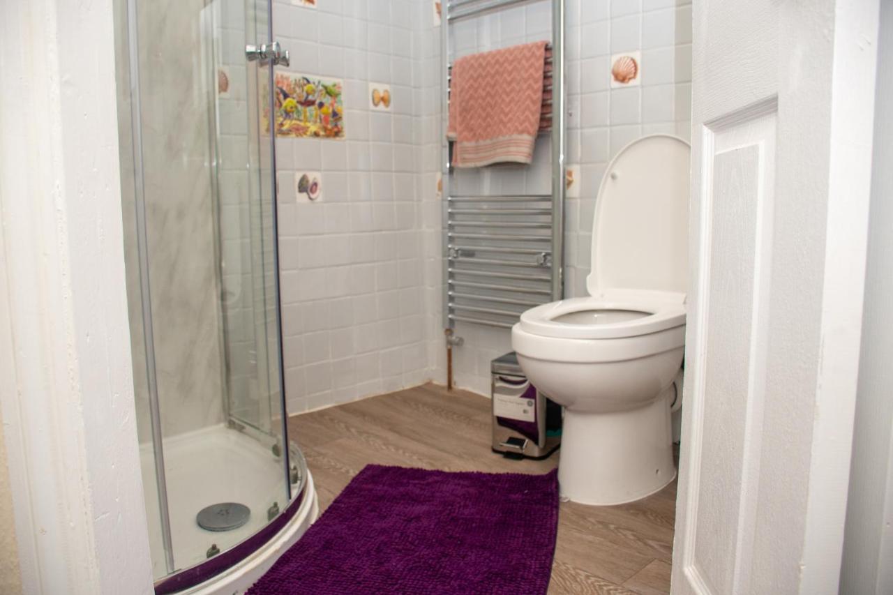 Royale Green View House- Free Parking, Wifi, Perfect For Contractors And Holiday Νορθάμπτον Εξωτερικό φωτογραφία